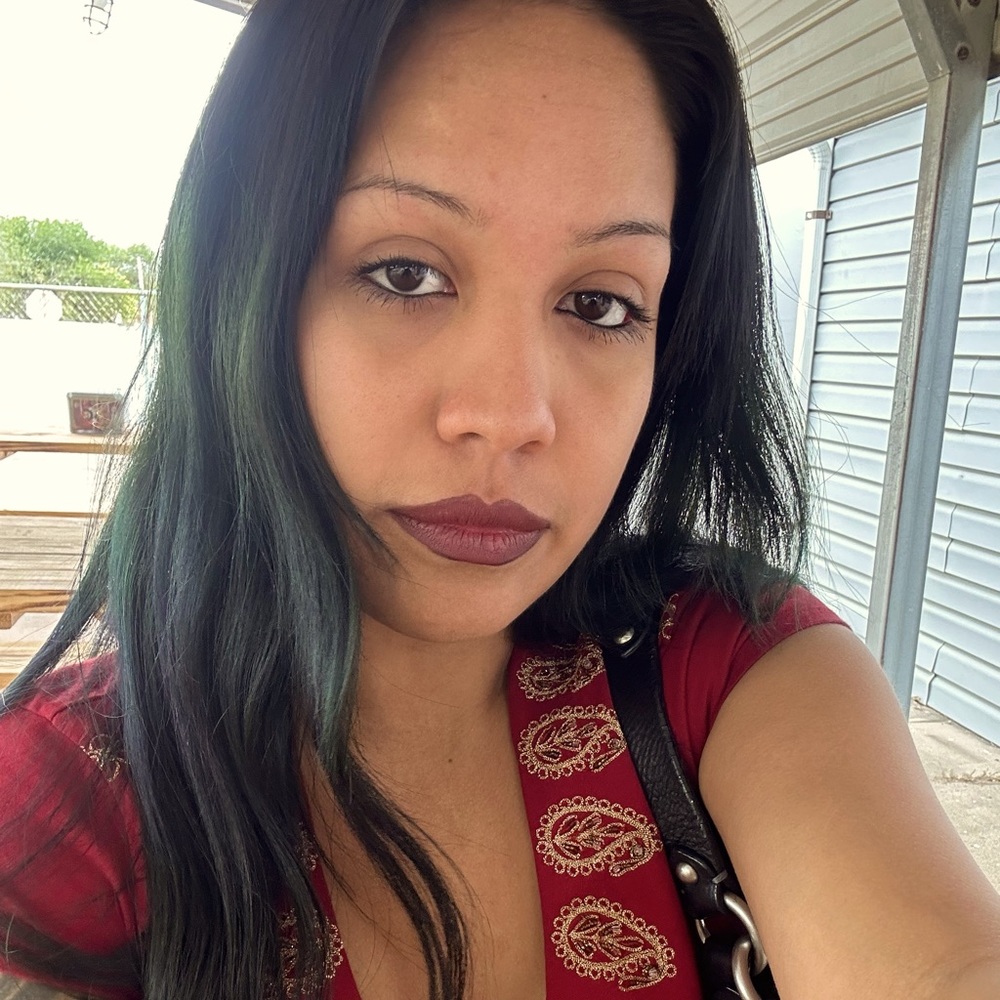 Meet your Posher, Kassandra